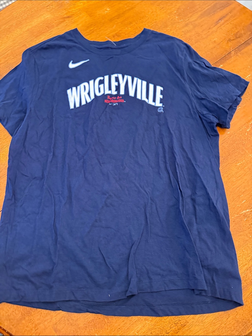 Nike Navy and White Wrigleyville Graphic Tee xxl Chicago Cubs